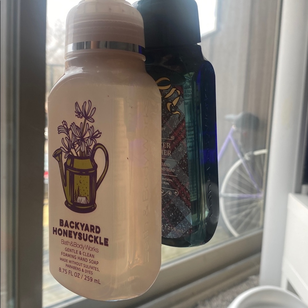 Bath & Body Works Hand Soap Bundle - Picture 3 of 4